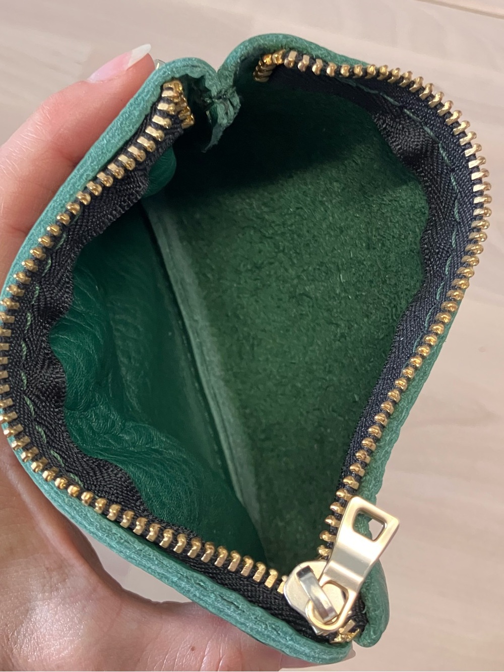 Portland Leather Wallet - Picture 4 of 6